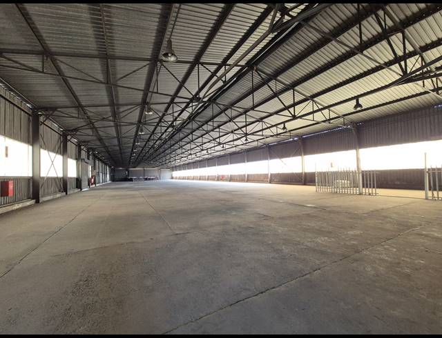 8,000M² WAREHOUSE FOR SALE IN WADEVILLE